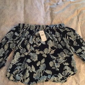 NWT XS Splendid Off-Shoulder Top in Navy